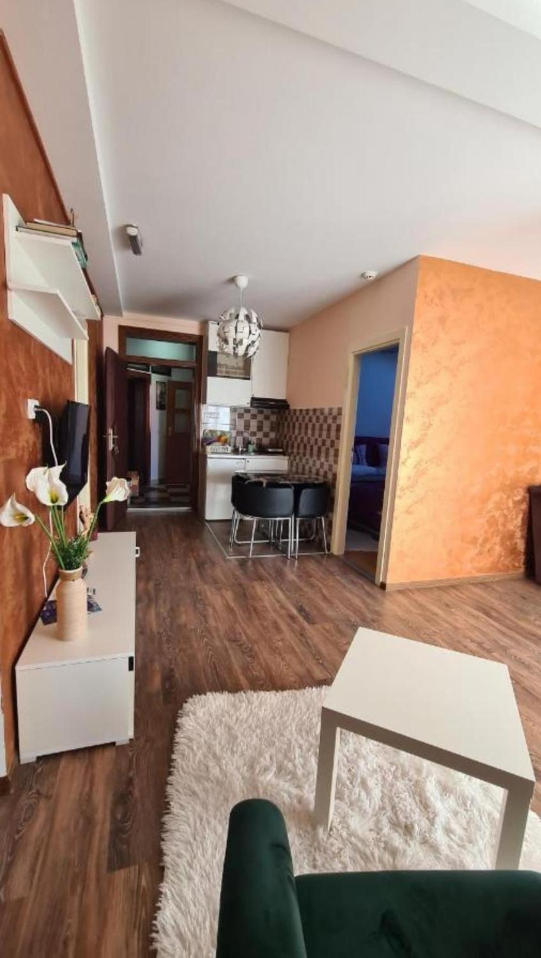 Lux Apartments With Pool Dex Zemun Polje ภายนอก รูปภาพ